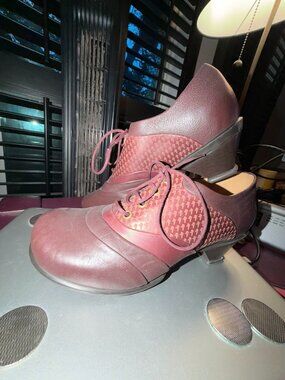 John Fluevog Hopes Promise brown/purple